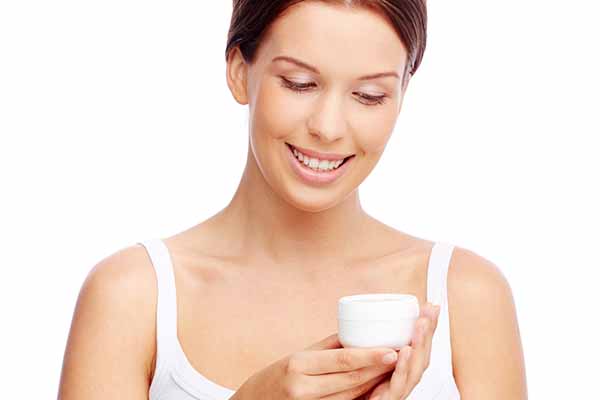 What is Niacinamide, A Skincare Underdog?
