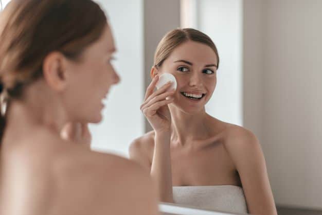 Salicylic Acid versus Glycolic Acid: Which Is Better?