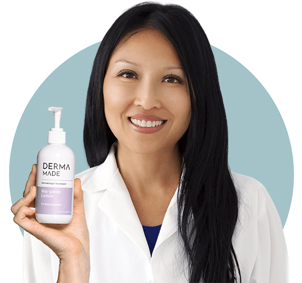 Doctor holding Nia-Genic product on her hand
